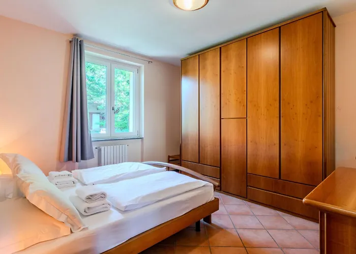 Alex By Interhome Gera Lario
