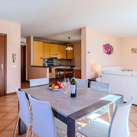 Alex By Interhome Apartmán *