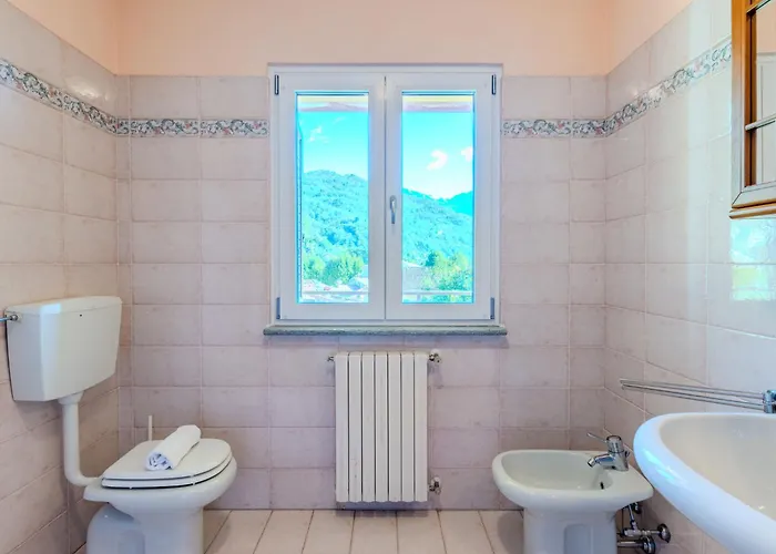 Alex By Interhome Gera Lario